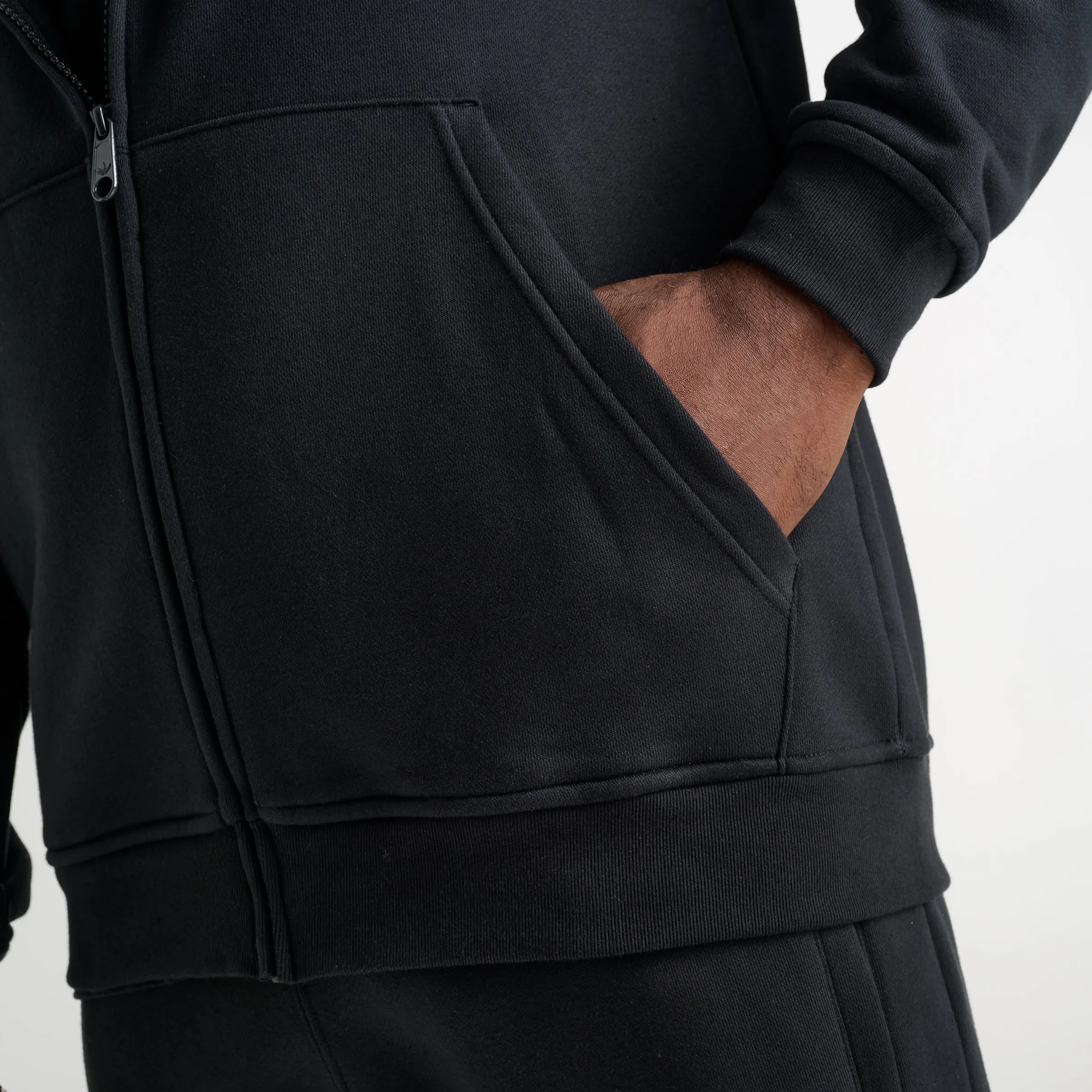 adidas Essential Full-Zip Hoodie / Black