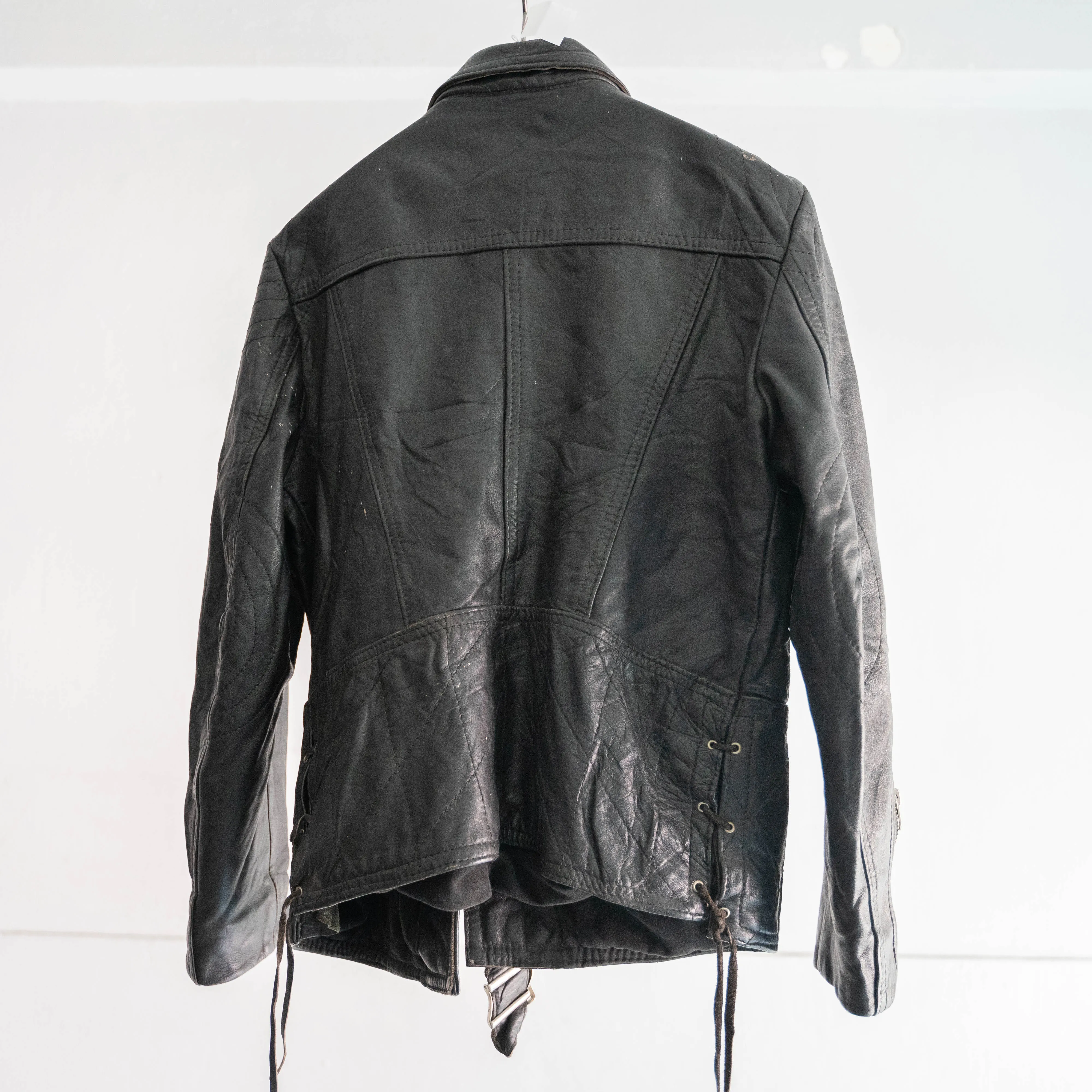 around 1980s Europe black leather motorcycle  short jacket