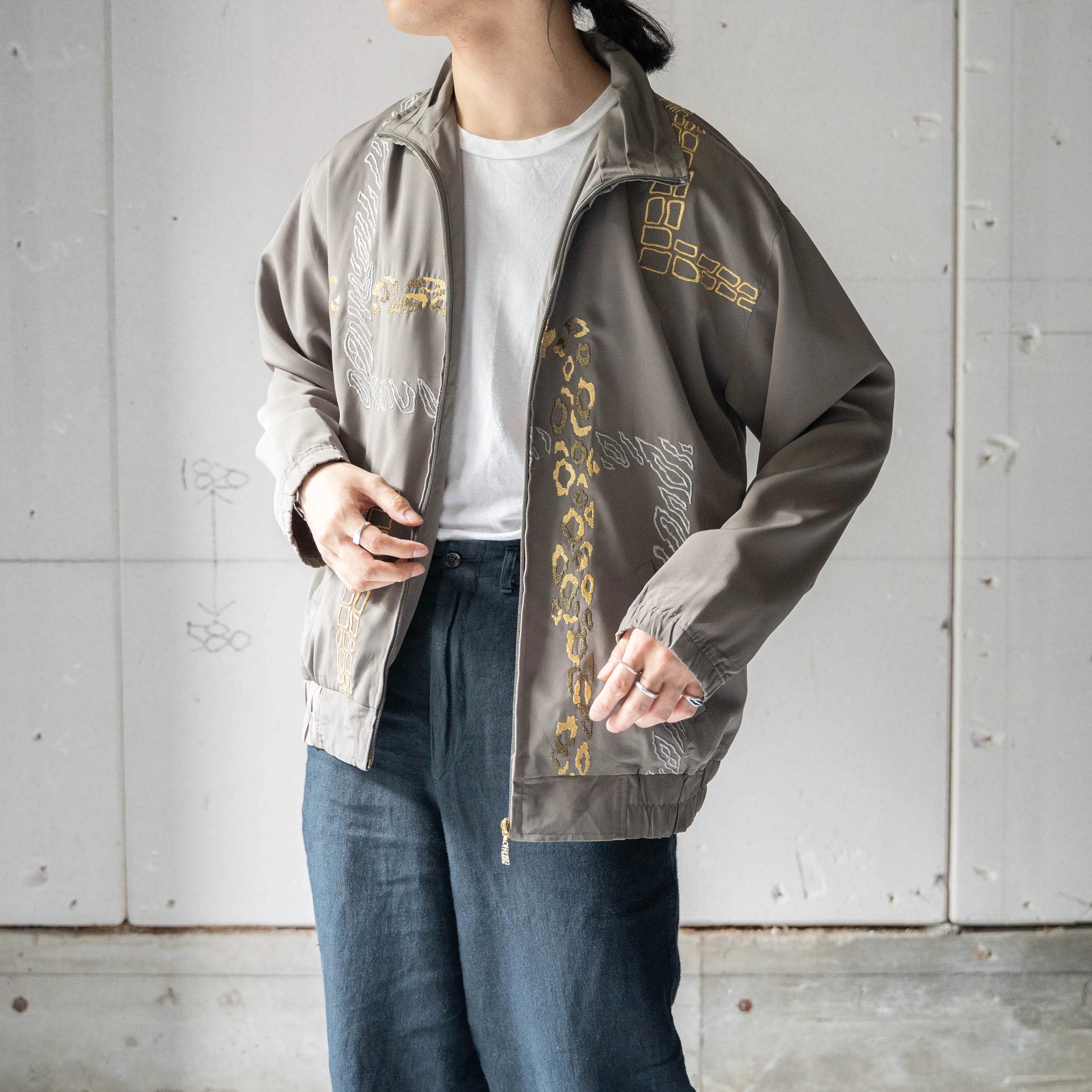 around 1990s olive gray embroidery design jacket