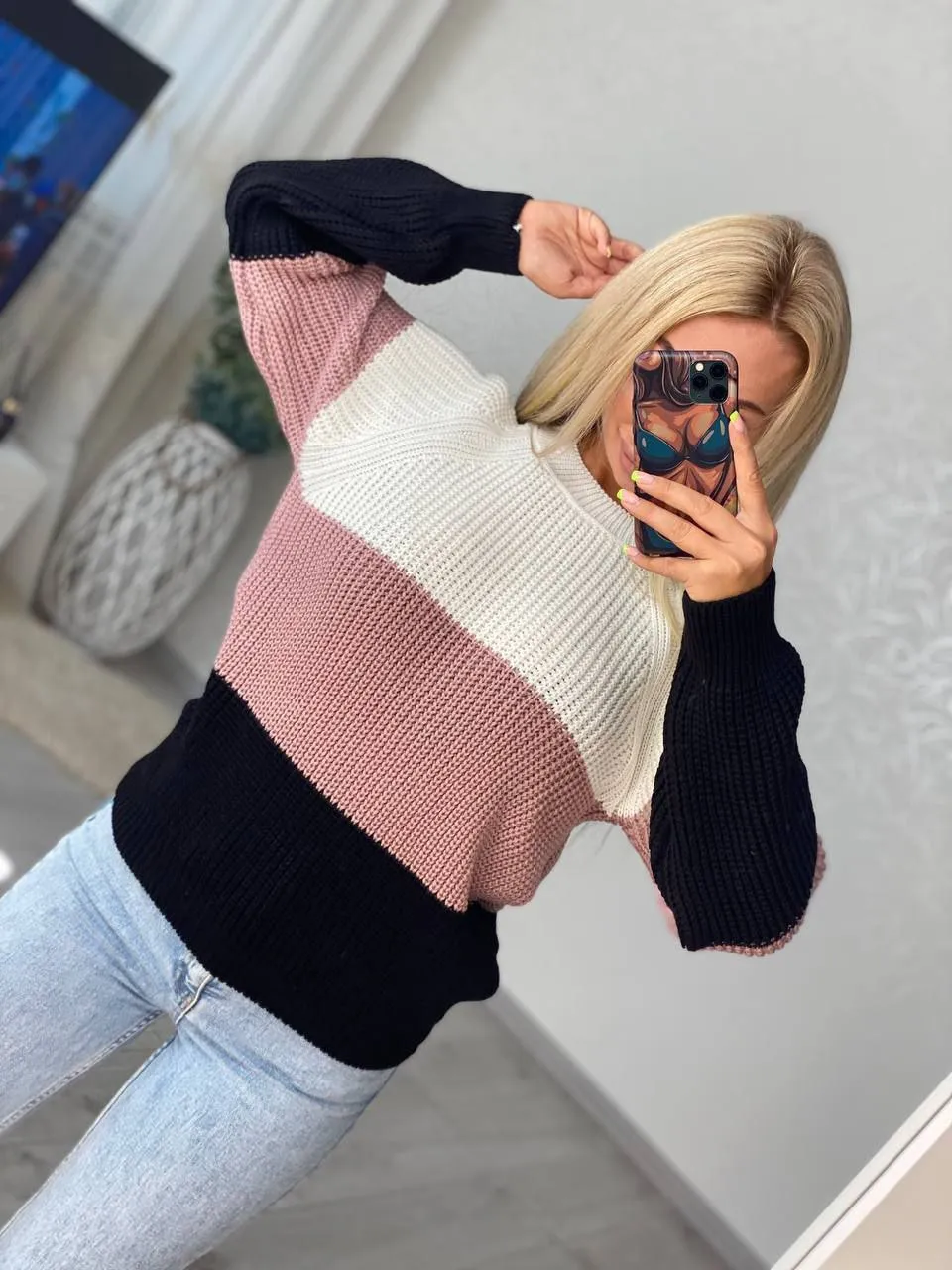 Knitted Warm Sweater Tricolor Fashion Sweater for Autumn Winter