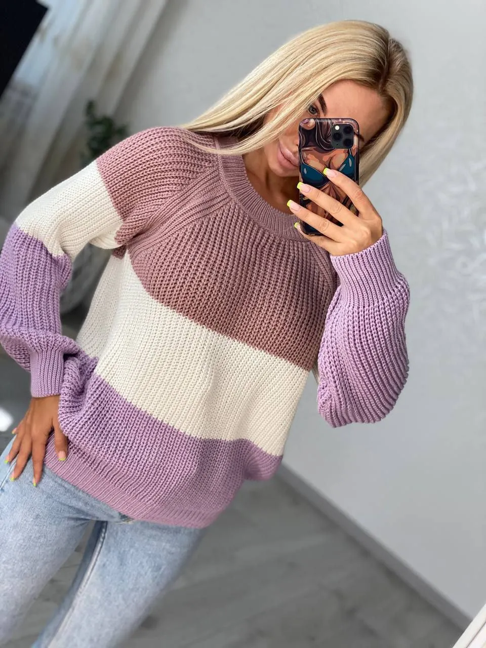 Knitted Warm Sweater Tricolor Fashion Sweater for Autumn Winter