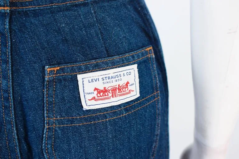 LEVI'S 1970s Vintage High Waist Denim Jeans Size 25