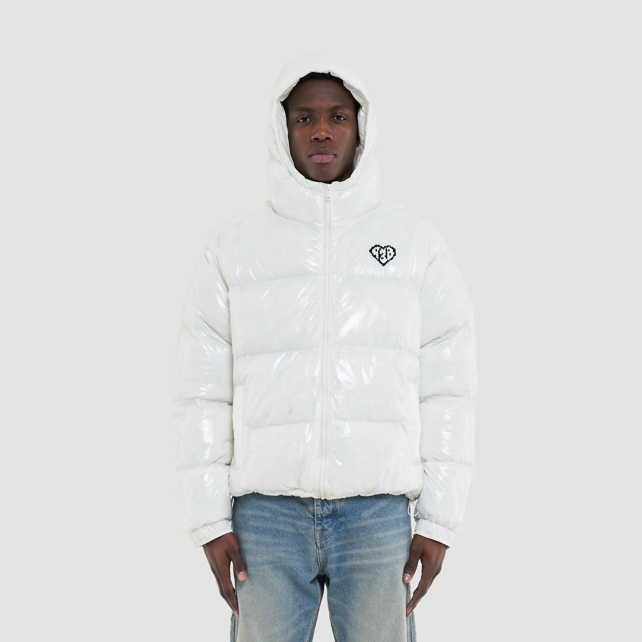 VERSE LOGO PUFFER (HOODED) - WHITE