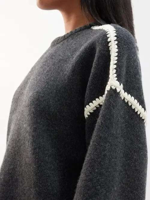 Women’s Cashmere and Wool Stitch Contrast Sweater in Gray